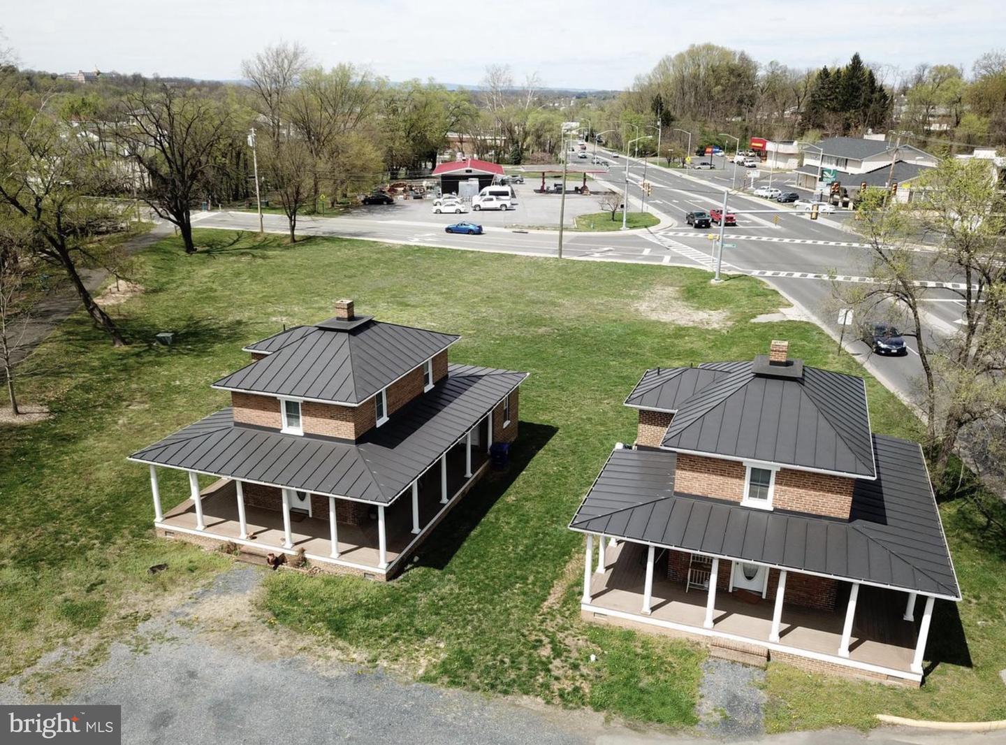 602 AND 604 RADHAM ST, FRONT ROYAL, Virginia 22630, 2 Bedrooms Bedrooms, ,1 BathroomBathrooms,Residential,For sale,602 AND 604 RADHAM ST,VAWR2012964 MLS # VAWR2012964