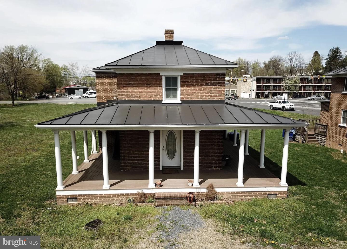 602 AND 604 RADHAM ST, FRONT ROYAL, Virginia 22630, 2 Bedrooms Bedrooms, ,1 BathroomBathrooms,Residential,For sale,602 AND 604 RADHAM ST,VAWR2012964 MLS # VAWR2012964