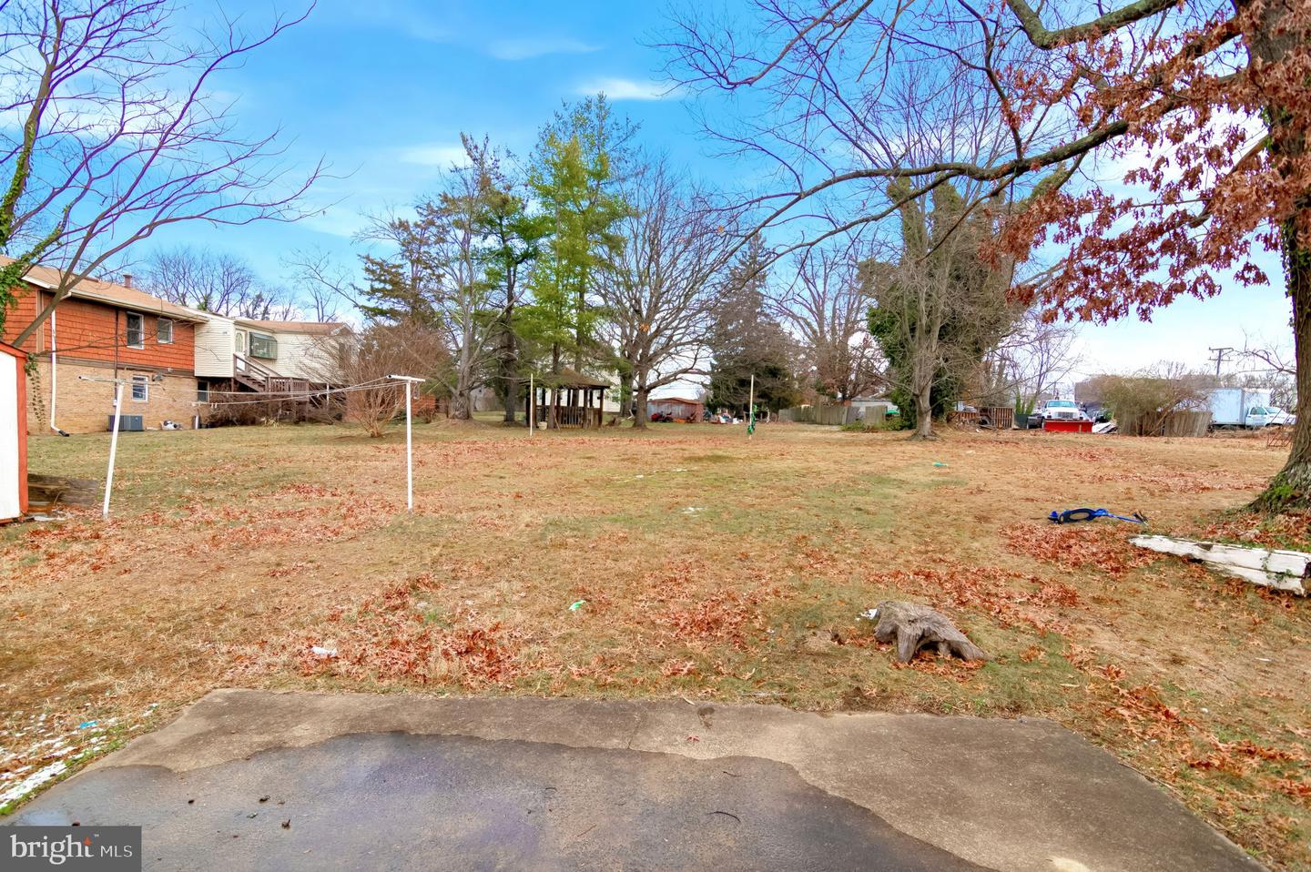 3723 MUNSON RD, FALLS CHURCH, Virginia 22041, 4 Bedrooms Bedrooms, ,3 BathroomsBathrooms,Residential,For sale,3723 MUNSON RD,VAFX2282630 MLS # VAFX2282630