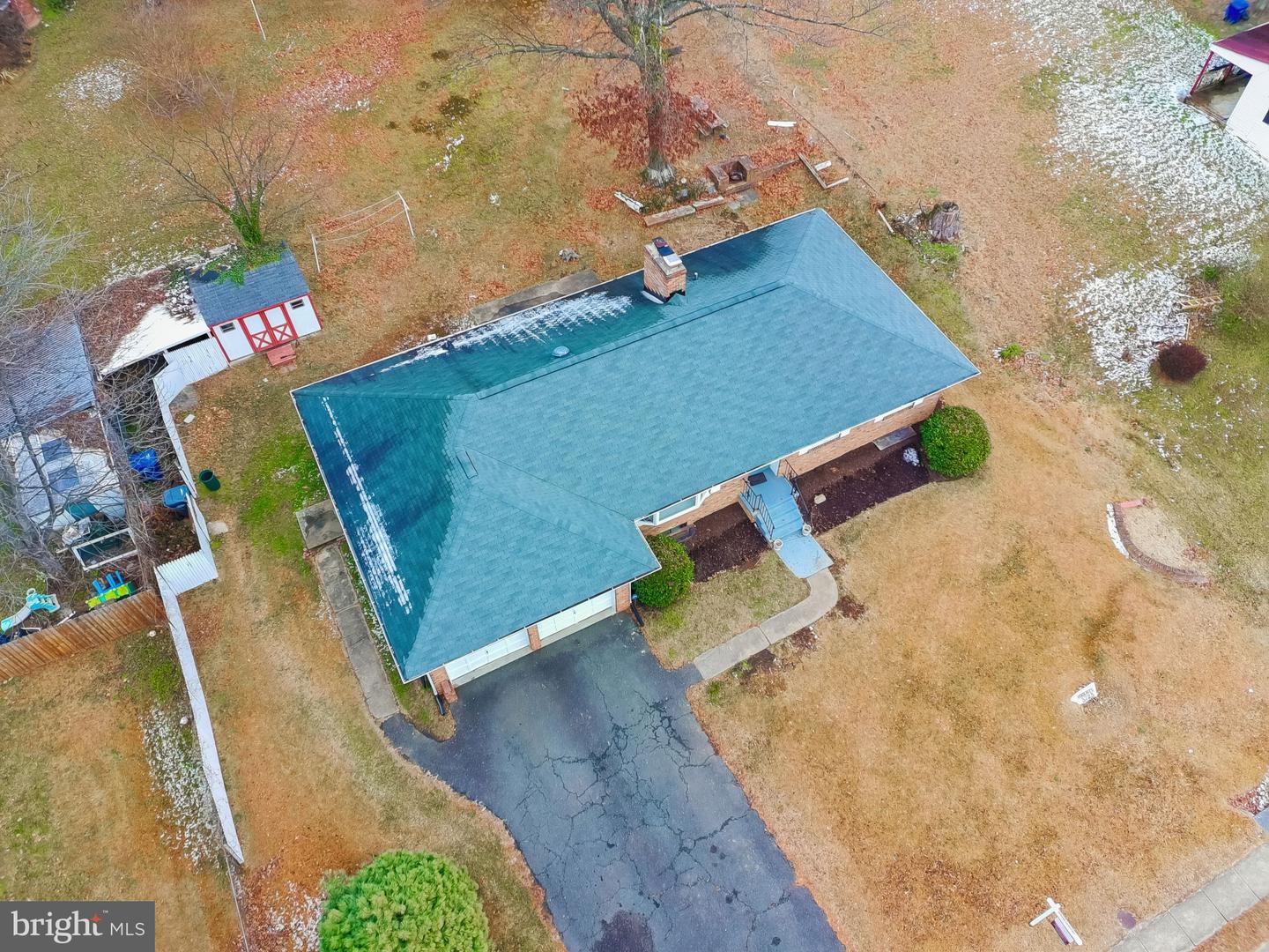 3723 MUNSON RD, FALLS CHURCH, Virginia 22041, 4 Bedrooms Bedrooms, ,3 BathroomsBathrooms,Residential,For sale,3723 MUNSON RD,VAFX2282630 MLS # VAFX2282630