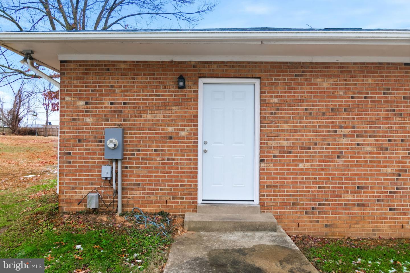 3723 MUNSON RD, FALLS CHURCH, Virginia 22041, 4 Bedrooms Bedrooms, ,3 BathroomsBathrooms,Residential,For sale,3723 MUNSON RD,VAFX2282630 MLS # VAFX2282630