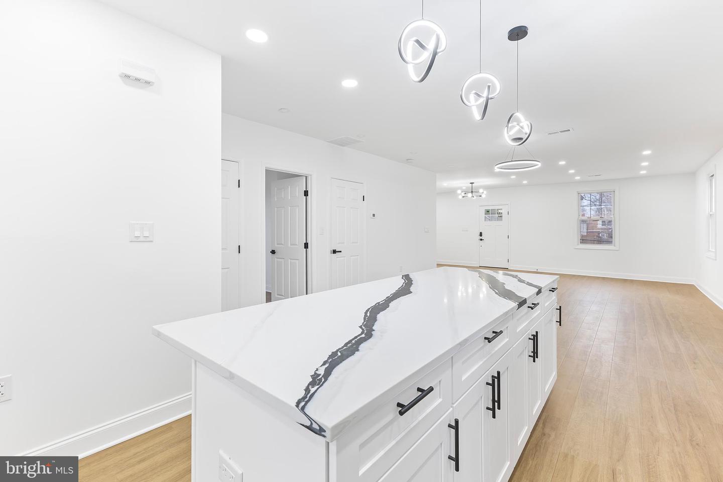 2016 32ND ST SE, WASHINGTON, District Of Columbia 20020, 4 Bedrooms Bedrooms, 7 Rooms Rooms,3 BathroomsBathrooms,Residential,For sale,2016 32ND ST SE,DCDC2235138 MLS # DCDC2235138