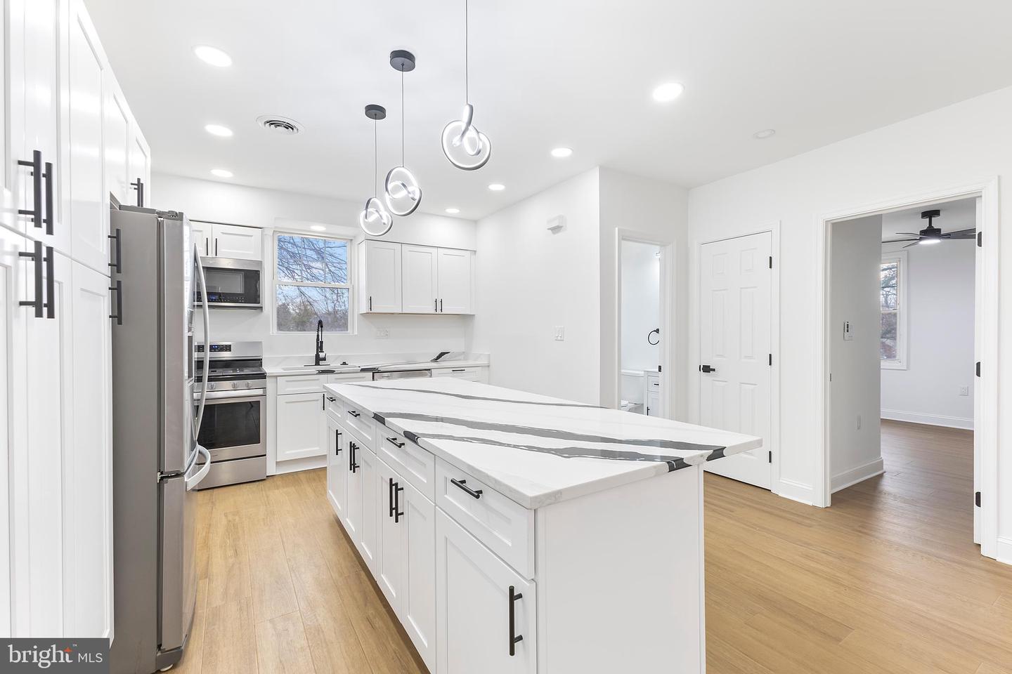 2016 32ND ST SE, WASHINGTON, District Of Columbia 20020, 4 Bedrooms Bedrooms, 7 Rooms Rooms,3 BathroomsBathrooms,Residential,For sale,2016 32ND ST SE,DCDC2235138 MLS # DCDC2235138