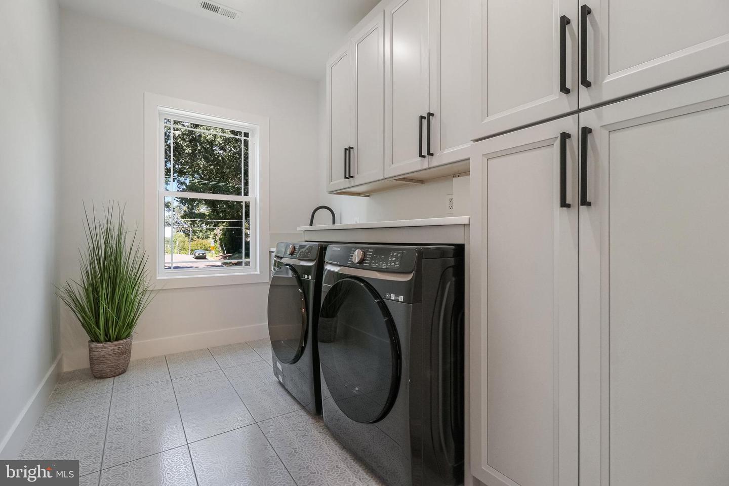 DOOLEY DR, BASYE, Virginia 22810, 4 Bedrooms Bedrooms, ,3 BathroomsBathrooms,Residential,For sale,DOOLEY DR,VASH2013212 MLS # VASH2013212