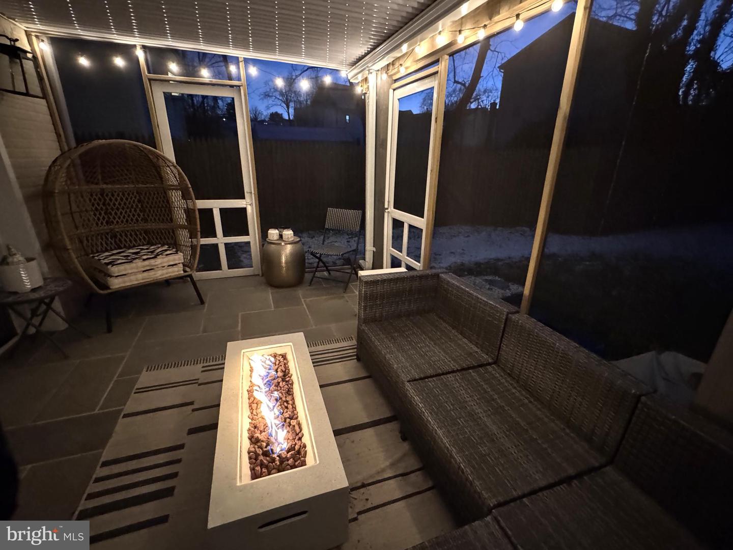 2120 S LOWELL ST, ARLINGTON, Virginia 22204, 3 Bedrooms Bedrooms, 8 Rooms Rooms,2 BathroomsBathrooms,Residential,For sale,2120 S LOWELL ST,VAAR2066948 MLS # VAAR2066948