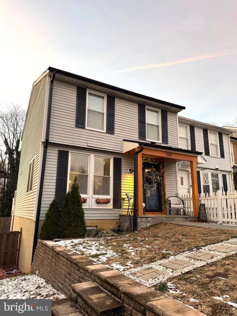 2120 S LOWELL ST, ARLINGTON, Virginia 22204, 3 Bedrooms Bedrooms, 8 Rooms Rooms,2 BathroomsBathrooms,Residential,For sale,2120 S LOWELL ST,VAAR2066948 MLS # VAAR2066948