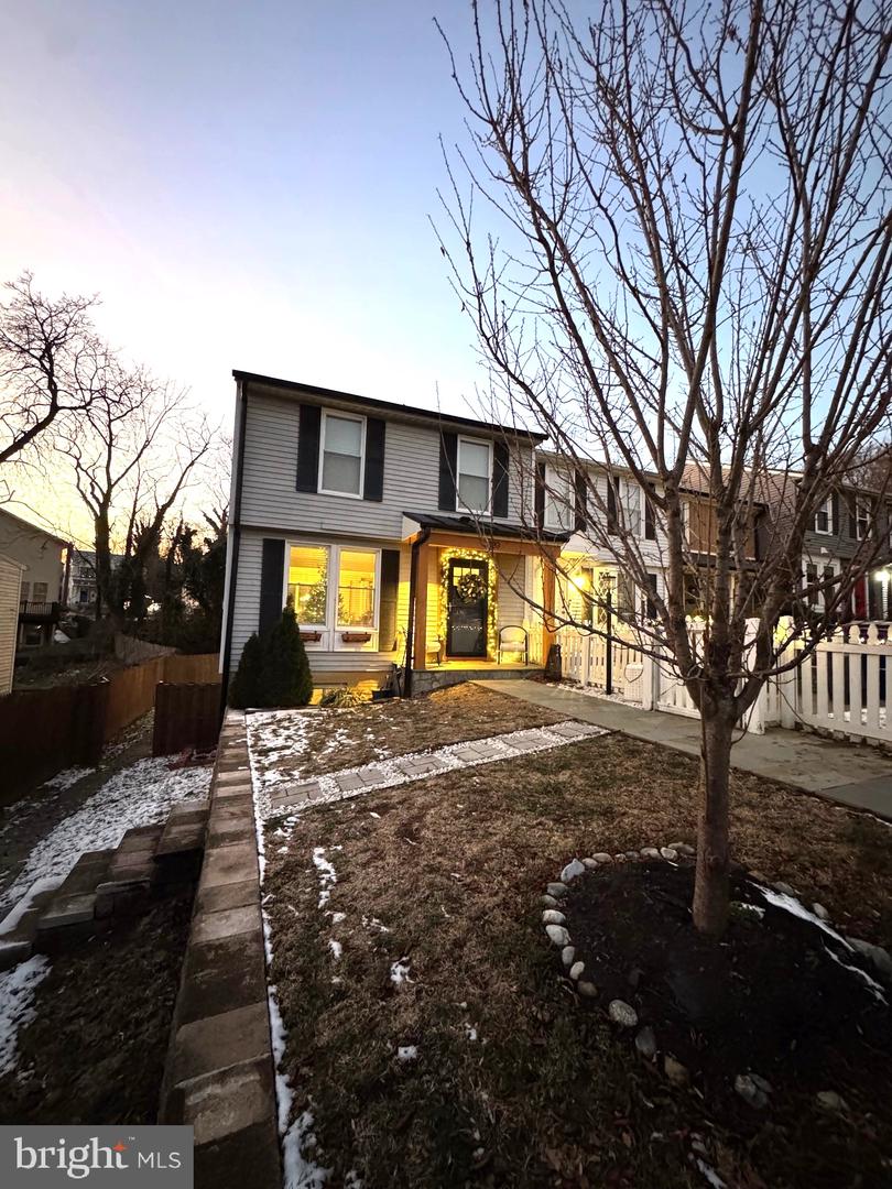 2120 S LOWELL ST, ARLINGTON, Virginia 22204, 3 Bedrooms Bedrooms, 8 Rooms Rooms,2 BathroomsBathrooms,Residential,For sale,2120 S LOWELL ST,VAAR2066948 MLS # VAAR2066948