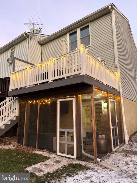 2120 S LOWELL ST, ARLINGTON, Virginia 22204, 3 Bedrooms Bedrooms, 8 Rooms Rooms,2 BathroomsBathrooms,Residential,For sale,2120 S LOWELL ST,VAAR2066948 MLS # VAAR2066948