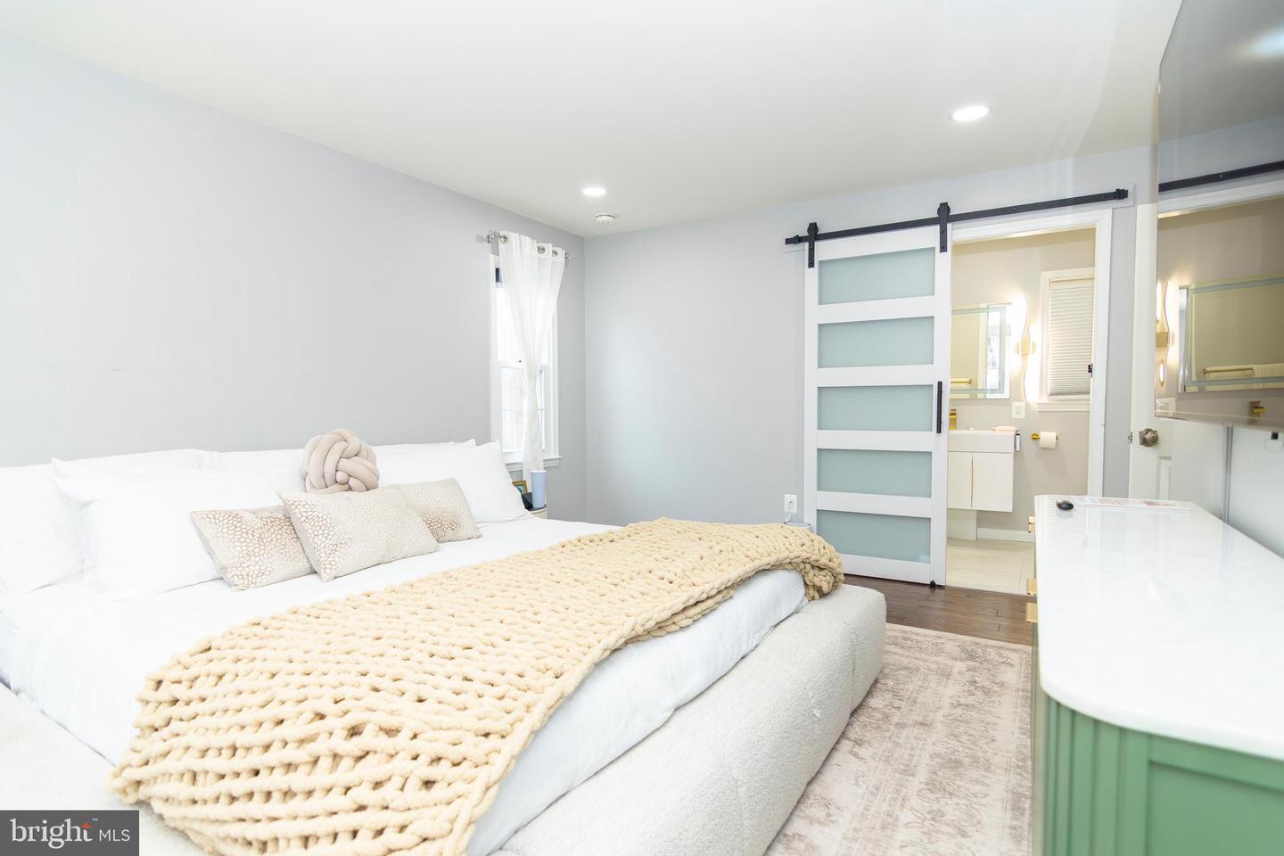 2323 ROSEDOWN DR, RESTON, Virginia 20191, 3 Bedrooms Bedrooms, ,2 BathroomsBathrooms,Residential,For sale,2323 ROSEDOWN DR,VAFX2282676 MLS # VAFX2282676