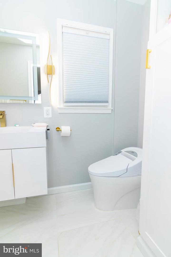 2323 ROSEDOWN DR, RESTON, Virginia 20191, 3 Bedrooms Bedrooms, ,2 BathroomsBathrooms,Residential,For sale,2323 ROSEDOWN DR,VAFX2282676 MLS # VAFX2282676