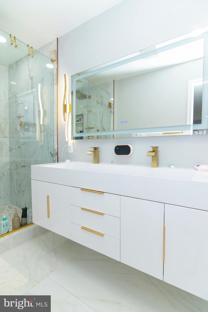 2323 ROSEDOWN DR, RESTON, Virginia 20191, 3 Bedrooms Bedrooms, ,2 BathroomsBathrooms,Residential,For sale,2323 ROSEDOWN DR,VAFX2282676 MLS # VAFX2282676