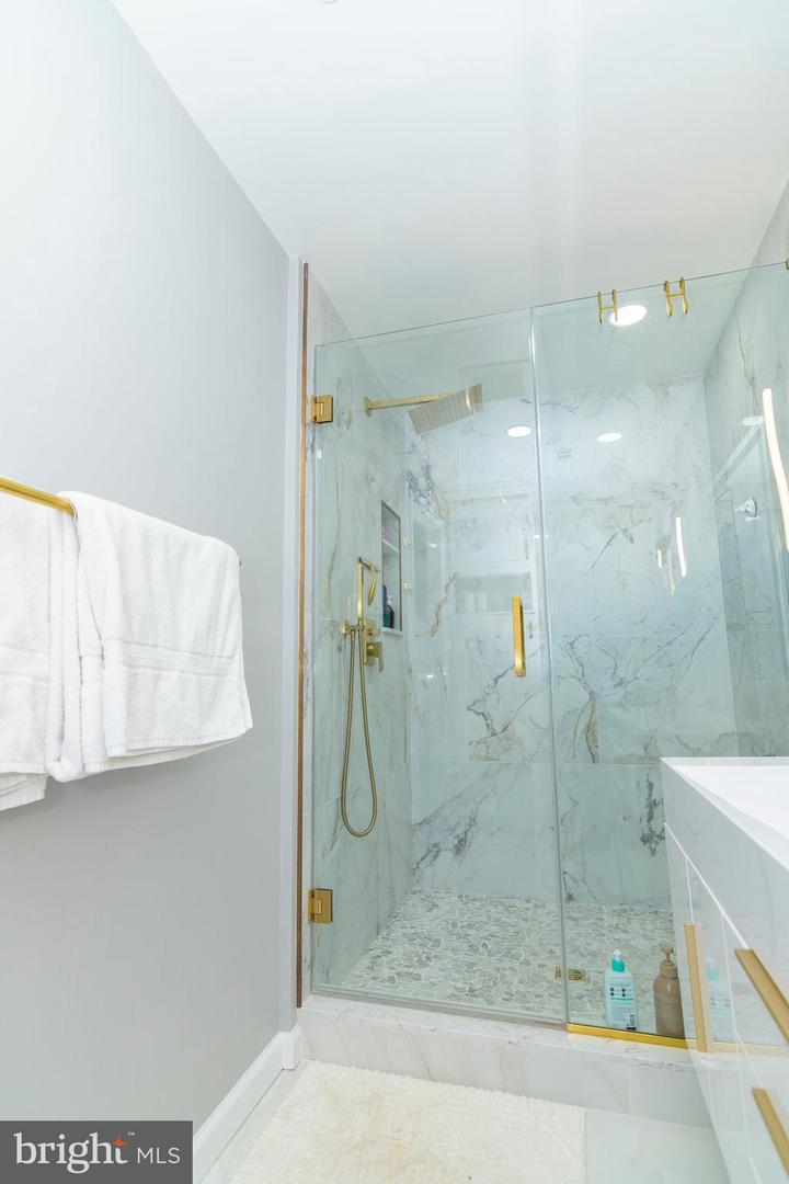 2323 ROSEDOWN DR, RESTON, Virginia 20191, 3 Bedrooms Bedrooms, ,2 BathroomsBathrooms,Residential,For sale,2323 ROSEDOWN DR,VAFX2282676 MLS # VAFX2282676