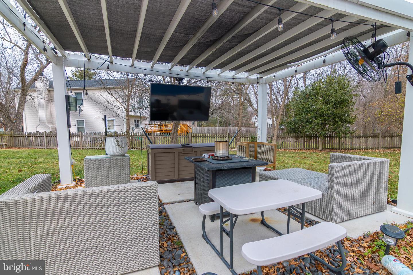 2323 ROSEDOWN DR, RESTON, Virginia 20191, 3 Bedrooms Bedrooms, ,2 BathroomsBathrooms,Residential,For sale,2323 ROSEDOWN DR,VAFX2282676 MLS # VAFX2282676