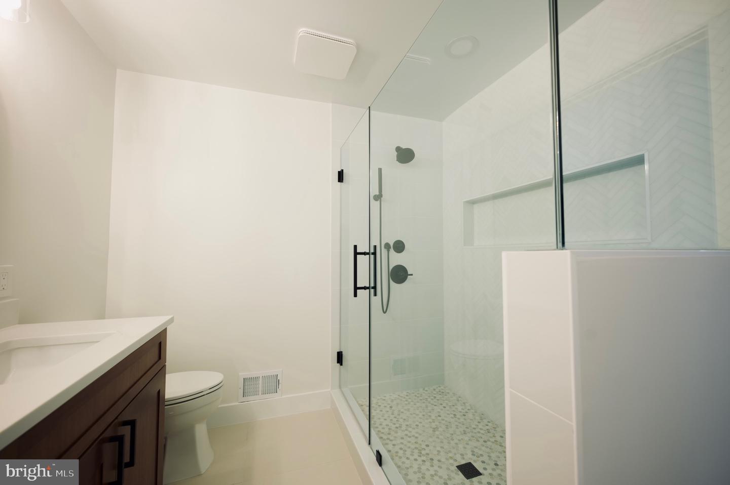 12453 WENDELL HOLMES RD, HERNDON, Virginia 20171, 4 Bedrooms Bedrooms, 13 Rooms Rooms,2 BathroomsBathrooms,Residential,For sale,12453 WENDELL HOLMES RD,VAFX2282698 MLS # VAFX2282698