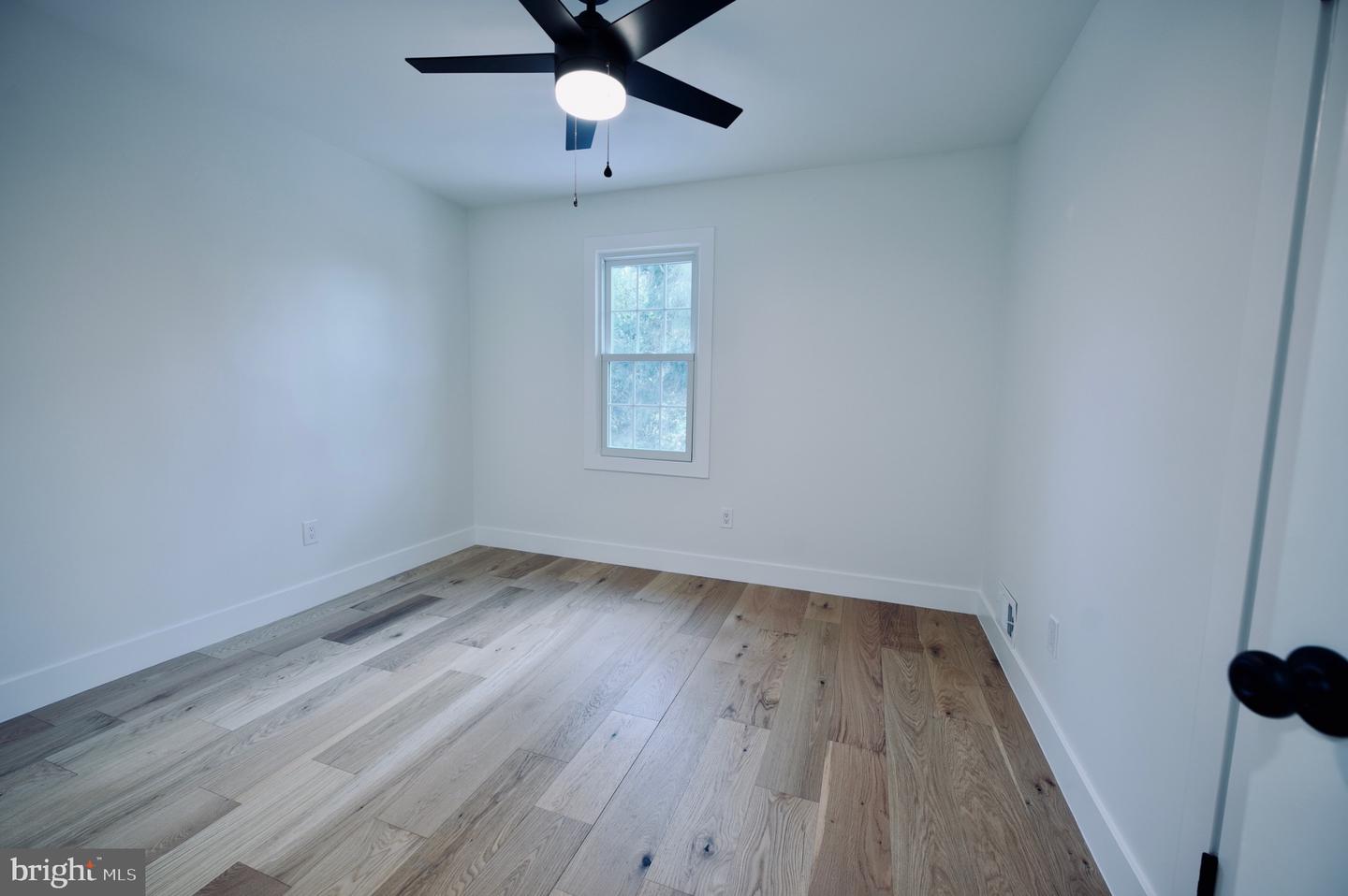 12453 WENDELL HOLMES RD, HERNDON, Virginia 20171, 4 Bedrooms Bedrooms, 13 Rooms Rooms,2 BathroomsBathrooms,Residential,For sale,12453 WENDELL HOLMES RD,VAFX2282698 MLS # VAFX2282698