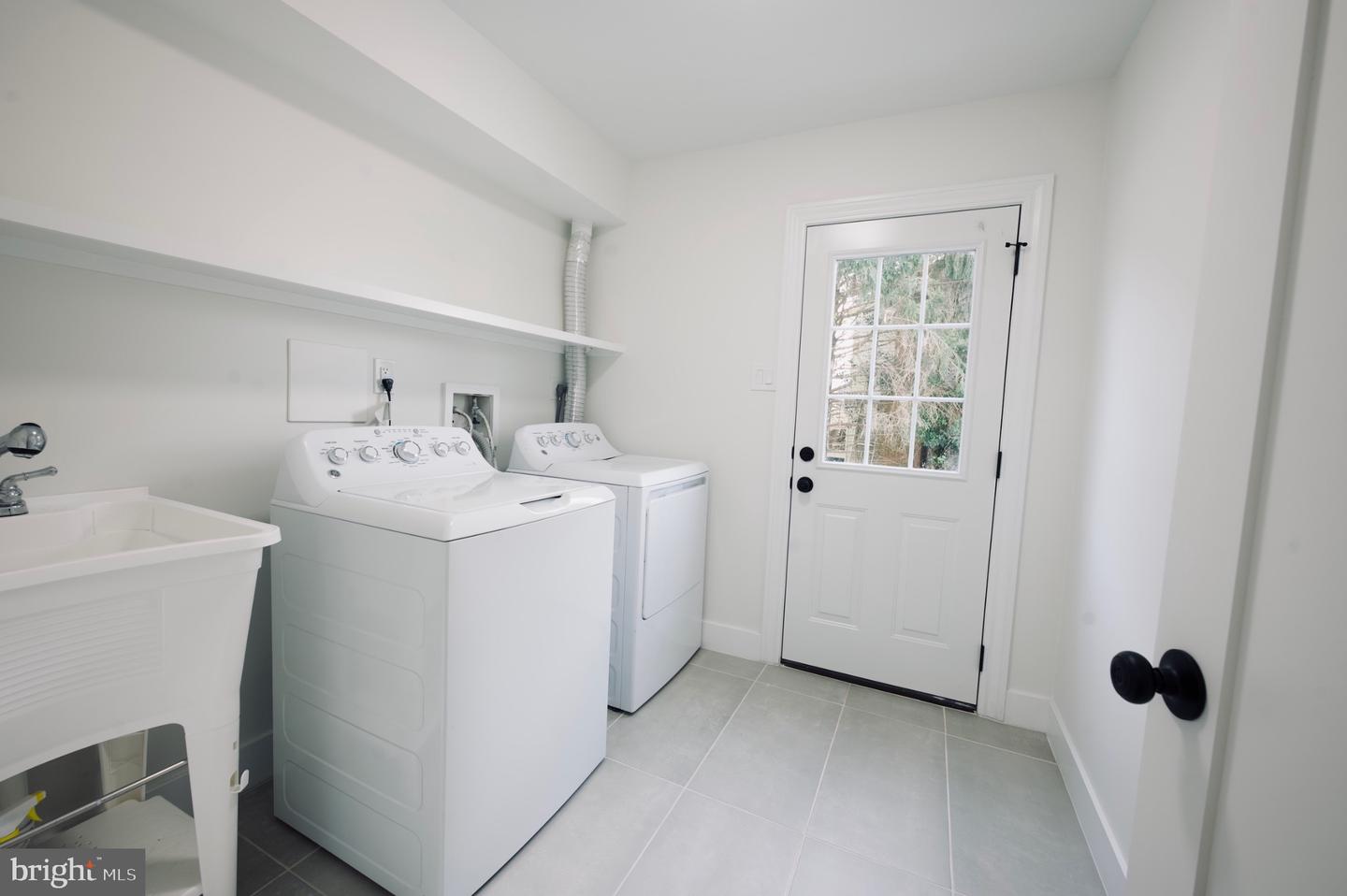 12453 WENDELL HOLMES RD, HERNDON, Virginia 20171, 4 Bedrooms Bedrooms, 13 Rooms Rooms,2 BathroomsBathrooms,Residential,For sale,12453 WENDELL HOLMES RD,VAFX2282698 MLS # VAFX2282698