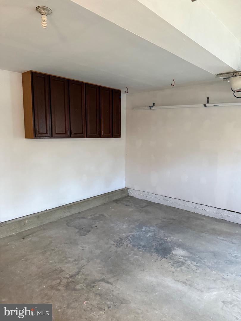 12453 WENDELL HOLMES RD, HERNDON, Virginia 20171, 4 Bedrooms Bedrooms, 13 Rooms Rooms,2 BathroomsBathrooms,Residential,For sale,12453 WENDELL HOLMES RD,VAFX2282698 MLS # VAFX2282698