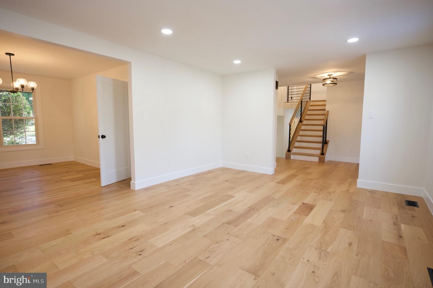 12453 WENDELL HOLMES RD, HERNDON, Virginia 20171, 4 Bedrooms Bedrooms, 13 Rooms Rooms,2 BathroomsBathrooms,Residential,For sale,12453 WENDELL HOLMES RD,VAFX2282698 MLS # VAFX2282698