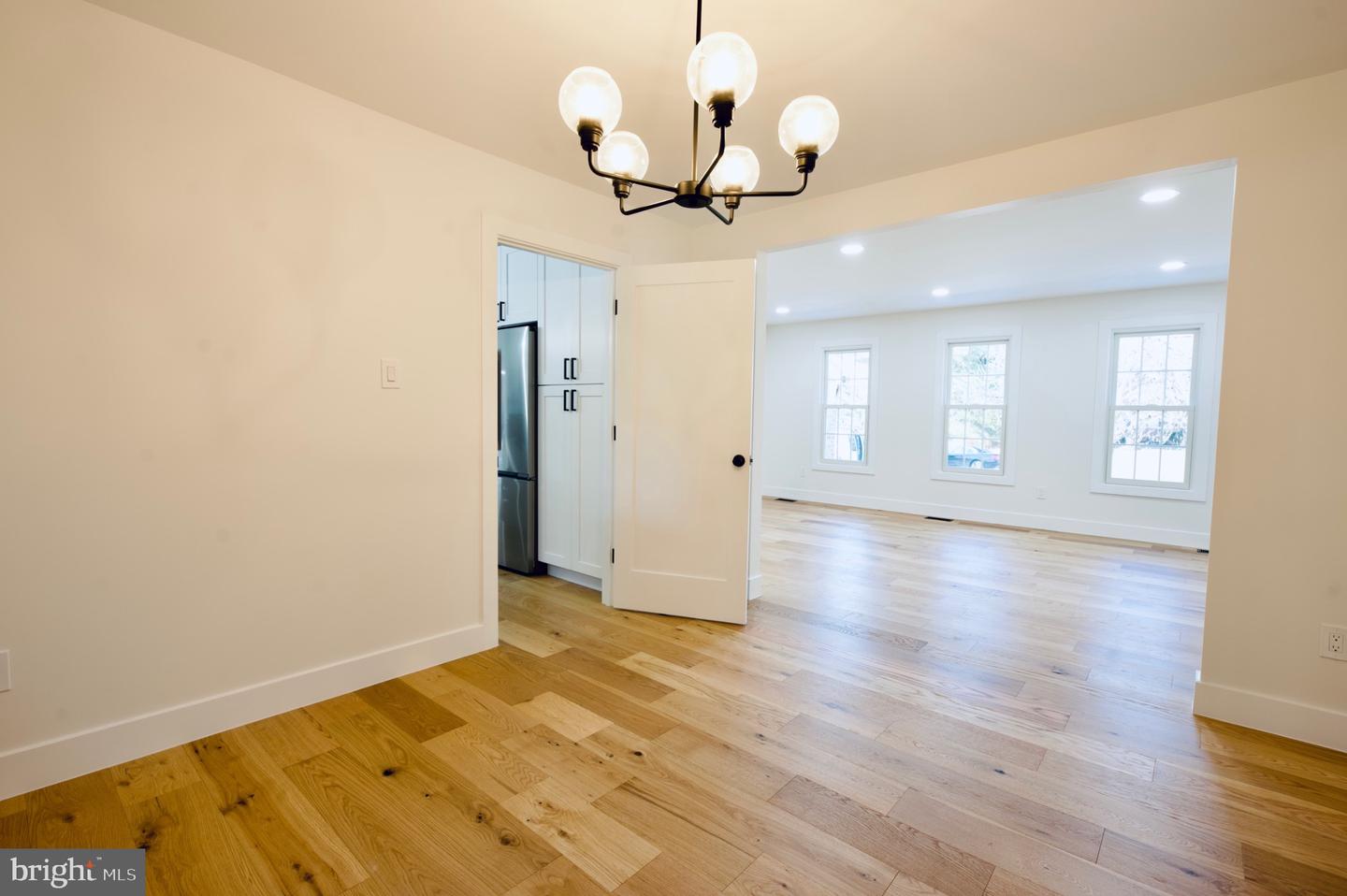 12453 WENDELL HOLMES RD, HERNDON, Virginia 20171, 4 Bedrooms Bedrooms, 13 Rooms Rooms,2 BathroomsBathrooms,Residential,For sale,12453 WENDELL HOLMES RD,VAFX2282698 MLS # VAFX2282698