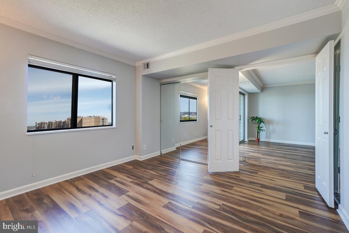 5902 MOUNT EAGLE DR #1501, ALEXANDRIA, Virginia 22303, 2 Bedrooms Bedrooms, 8 Rooms Rooms,2 BathroomsBathrooms,Residential,For sale,5902 MOUNT EAGLE DR #1501,VAFX2282736 MLS # VAFX2282736