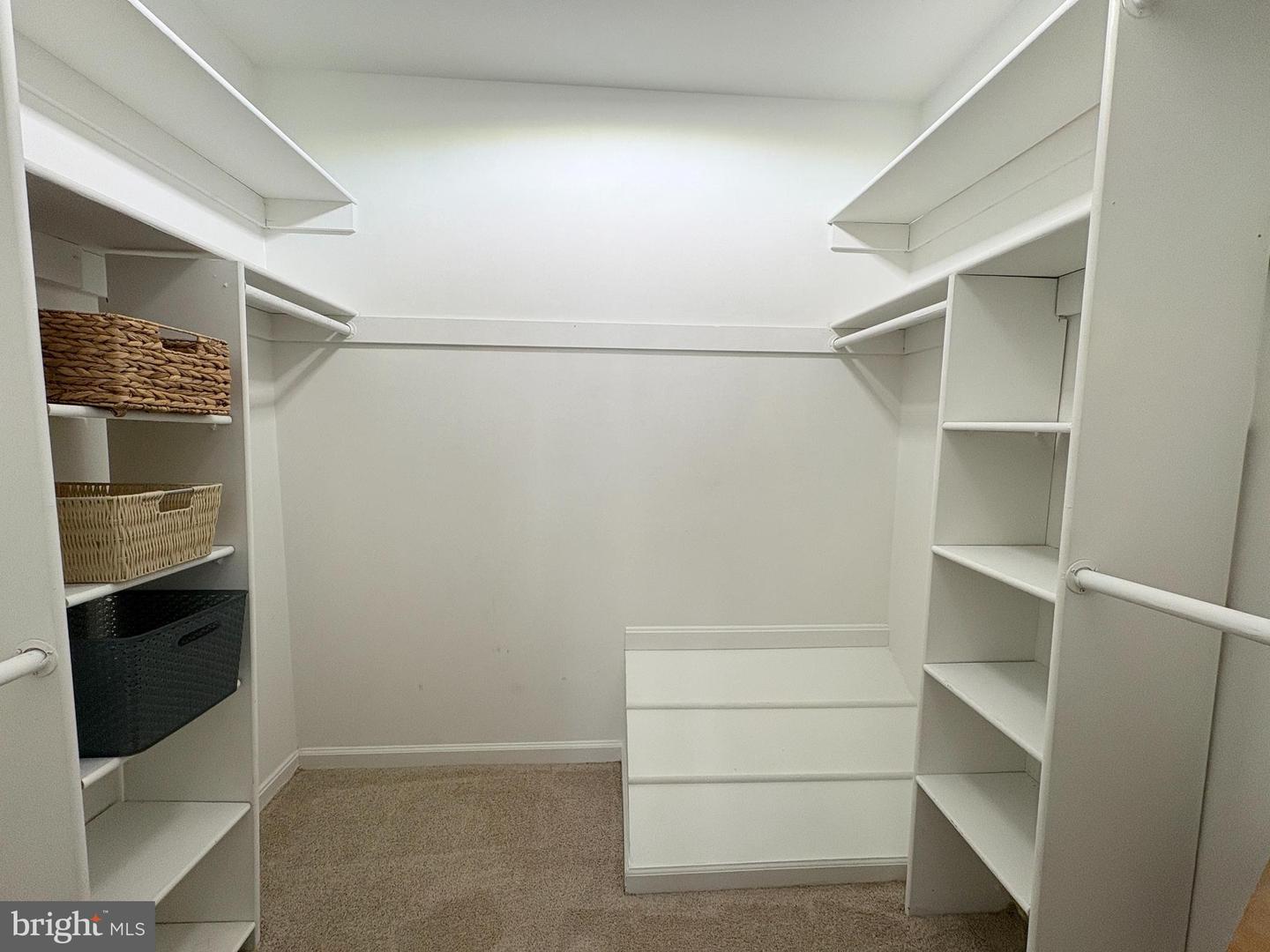 3813 SEGUNDO PL #D, ALEXANDRIA, Virginia 22309, 2 Bedrooms Bedrooms, ,1 BathroomBathrooms,Residential,For sale,3813 SEGUNDO PL #D,VAFX2282750 MLS # VAFX2282750