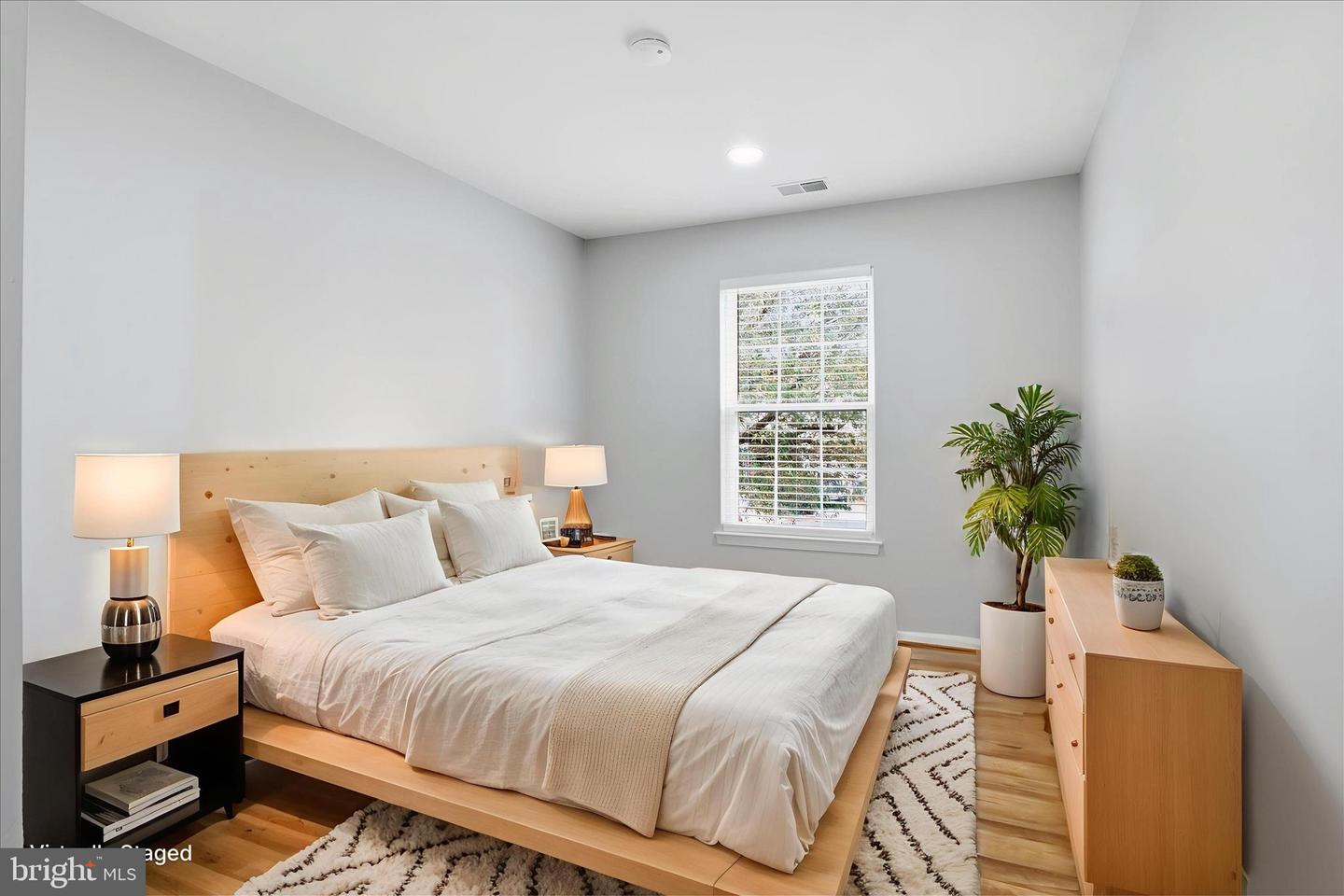 6607 CASTLE BAR CT, ALEXANDRIA, Virginia 22315, 4 Bedrooms Bedrooms, 8 Rooms Rooms,3 BathroomsBathrooms,Residential,For sale,6607 CASTLE BAR CT,VAFX2282788 MLS # VAFX2282788