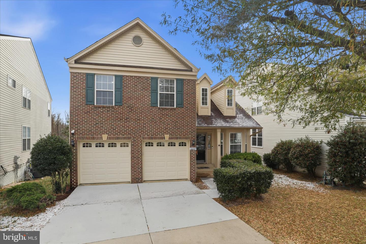 6607 CASTLE BAR CT, ALEXANDRIA, Virginia 22315, 4 Bedrooms Bedrooms, 8 Rooms Rooms,3 BathroomsBathrooms,Residential,For sale,6607 CASTLE BAR CT,VAFX2282788 MLS # VAFX2282788