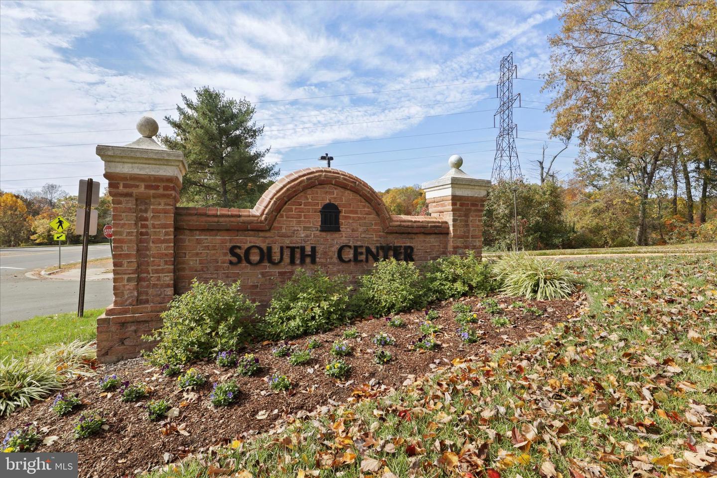 6607 CASTLE BAR CT, ALEXANDRIA, Virginia 22315, 4 Bedrooms Bedrooms, 8 Rooms Rooms,3 BathroomsBathrooms,Residential,For sale,6607 CASTLE BAR CT,VAFX2282788 MLS # VAFX2282788