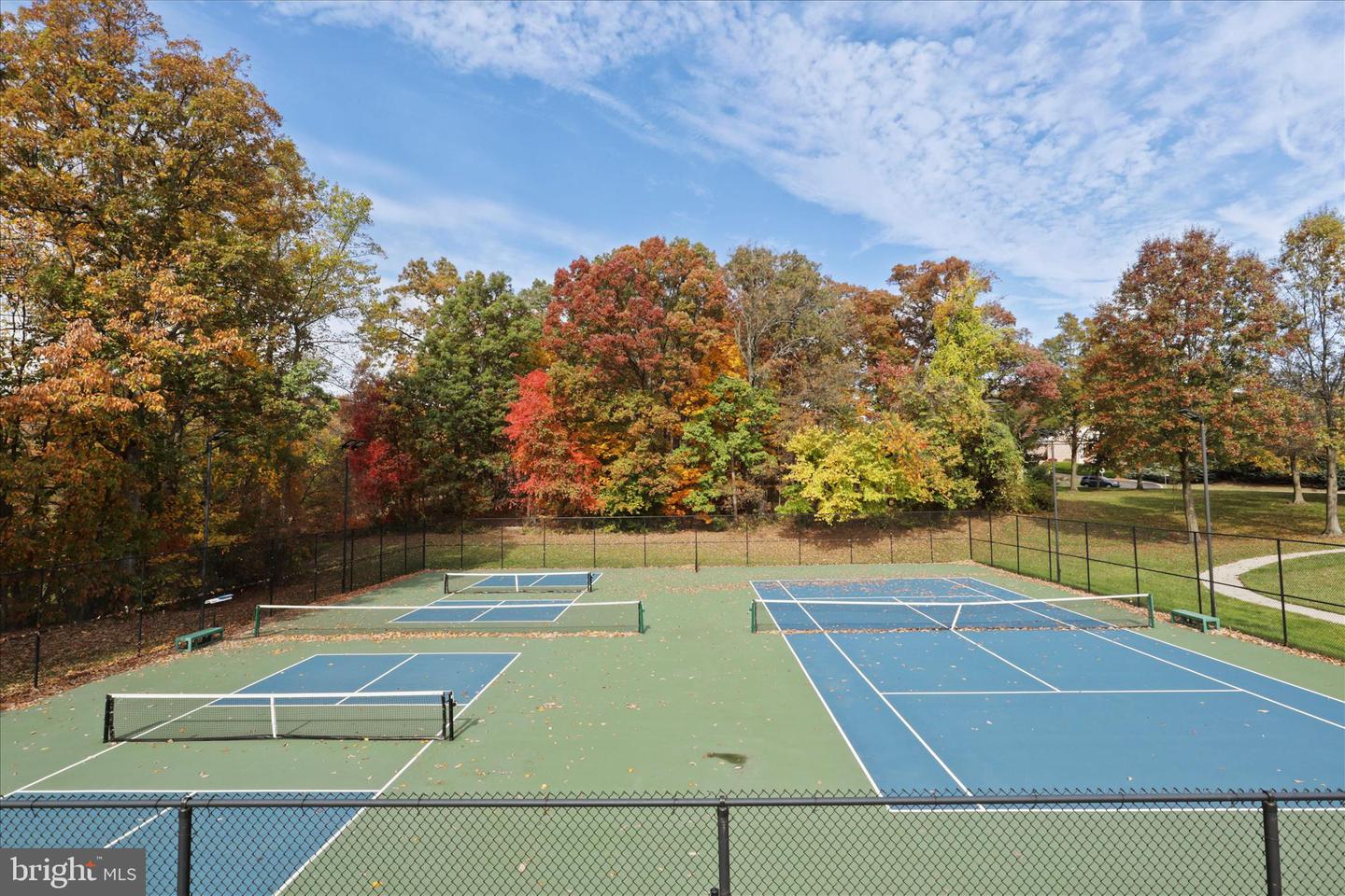 6607 CASTLE BAR CT, ALEXANDRIA, Virginia 22315, 4 Bedrooms Bedrooms, 8 Rooms Rooms,3 BathroomsBathrooms,Residential,For sale,6607 CASTLE BAR CT,VAFX2282788 MLS # VAFX2282788