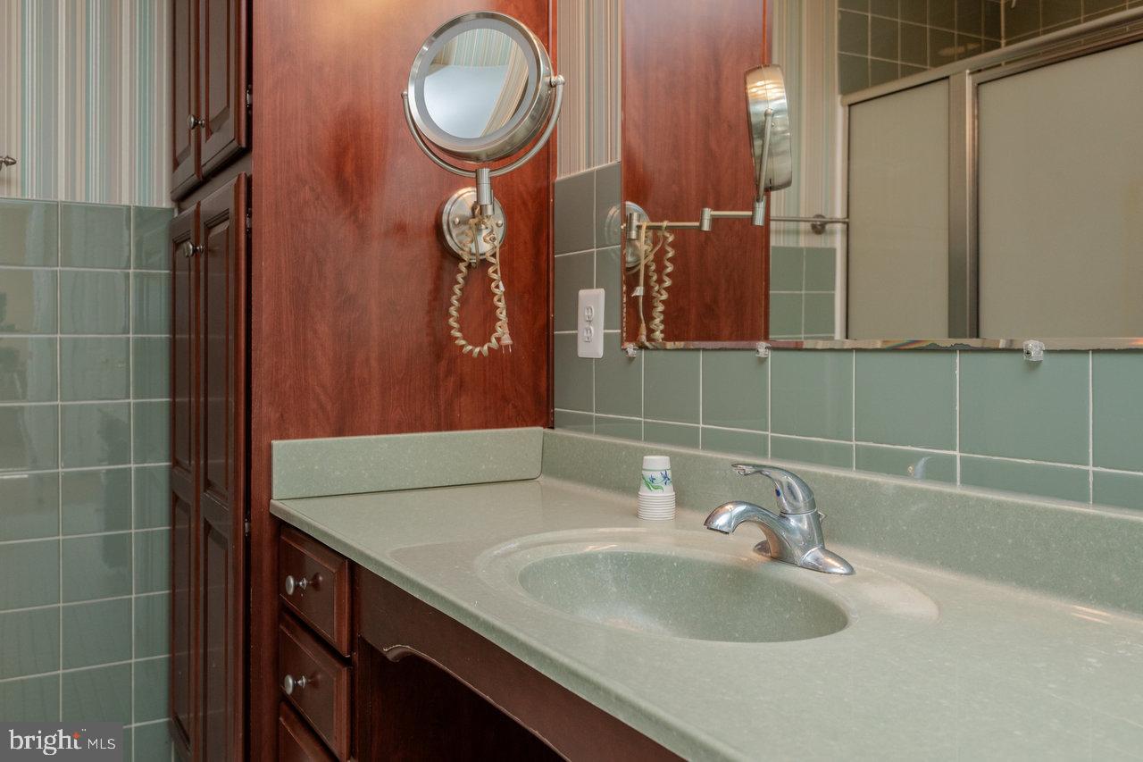 79 GUNN LN, WOODSTOCK, Virginia 22664, 4 Bedrooms Bedrooms, 6 Rooms Rooms,2 BathroomsBathrooms,Residential,For sale,79 GUNN LN,VASH2013220 MLS # VASH2013220 79 GUNN LN, WOODSTOCK, Virginia 22664, 4 Bedrooms Bedrooms, 6 Rooms Rooms,2 BathroomsBathrooms,Residential,For sale,79 GUNN LN,VASH2013220 MLS # VASH2013220