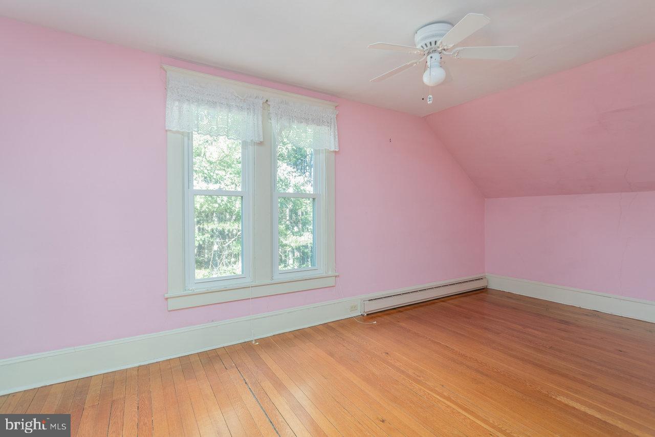 79 GUNN LN, WOODSTOCK, Virginia 22664, 4 Bedrooms Bedrooms, 6 Rooms Rooms,2 BathroomsBathrooms,Residential,For sale,79 GUNN LN,VASH2013220 MLS # VASH2013220 79 GUNN LN, WOODSTOCK, Virginia 22664, 4 Bedrooms Bedrooms, 6 Rooms Rooms,2 BathroomsBathrooms,Residential,For sale,79 GUNN LN,VASH2013220 MLS # VASH2013220