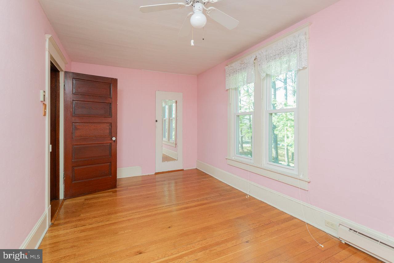 79 GUNN LN, WOODSTOCK, Virginia 22664, 4 Bedrooms Bedrooms, 6 Rooms Rooms,2 BathroomsBathrooms,Residential,For sale,79 GUNN LN,VASH2013220 MLS # VASH2013220 79 GUNN LN, WOODSTOCK, Virginia 22664, 4 Bedrooms Bedrooms, 6 Rooms Rooms,2 BathroomsBathrooms,Residential,For sale,79 GUNN LN,VASH2013220 MLS # VASH2013220