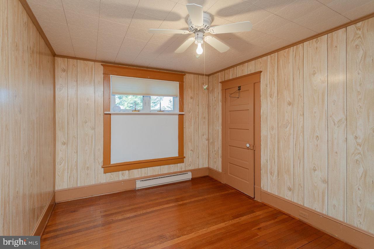 79 GUNN LN, WOODSTOCK, Virginia 22664, 4 Bedrooms Bedrooms, 6 Rooms Rooms,2 BathroomsBathrooms,Residential,For sale,79 GUNN LN,VASH2013220 MLS # VASH2013220 79 GUNN LN, WOODSTOCK, Virginia 22664, 4 Bedrooms Bedrooms, 6 Rooms Rooms,2 BathroomsBathrooms,Residential,For sale,79 GUNN LN,VASH2013220 MLS # VASH2013220