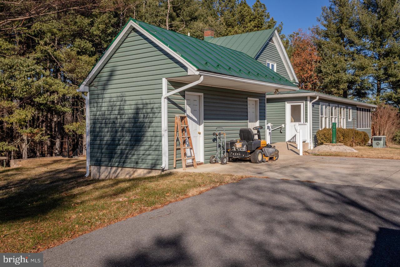 79 GUNN LN, WOODSTOCK, Virginia 22664, 4 Bedrooms Bedrooms, 6 Rooms Rooms,2 BathroomsBathrooms,Residential,For sale,79 GUNN LN,VASH2013220 MLS # VASH2013220 79 GUNN LN, WOODSTOCK, Virginia 22664, 4 Bedrooms Bedrooms, 6 Rooms Rooms,2 BathroomsBathrooms,Residential,For sale,79 GUNN LN,VASH2013220 MLS # VASH2013220