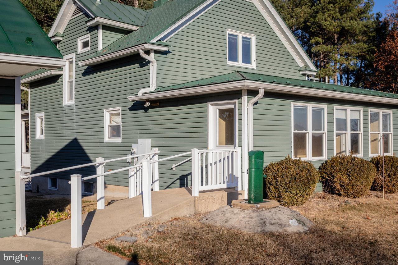 79 GUNN LN, WOODSTOCK, Virginia 22664, 4 Bedrooms Bedrooms, 6 Rooms Rooms,2 BathroomsBathrooms,Residential,For sale,79 GUNN LN,VASH2013220 MLS # VASH2013220 79 GUNN LN, WOODSTOCK, Virginia 22664, 4 Bedrooms Bedrooms, 6 Rooms Rooms,2 BathroomsBathrooms,Residential,For sale,79 GUNN LN,VASH2013220 MLS # VASH2013220