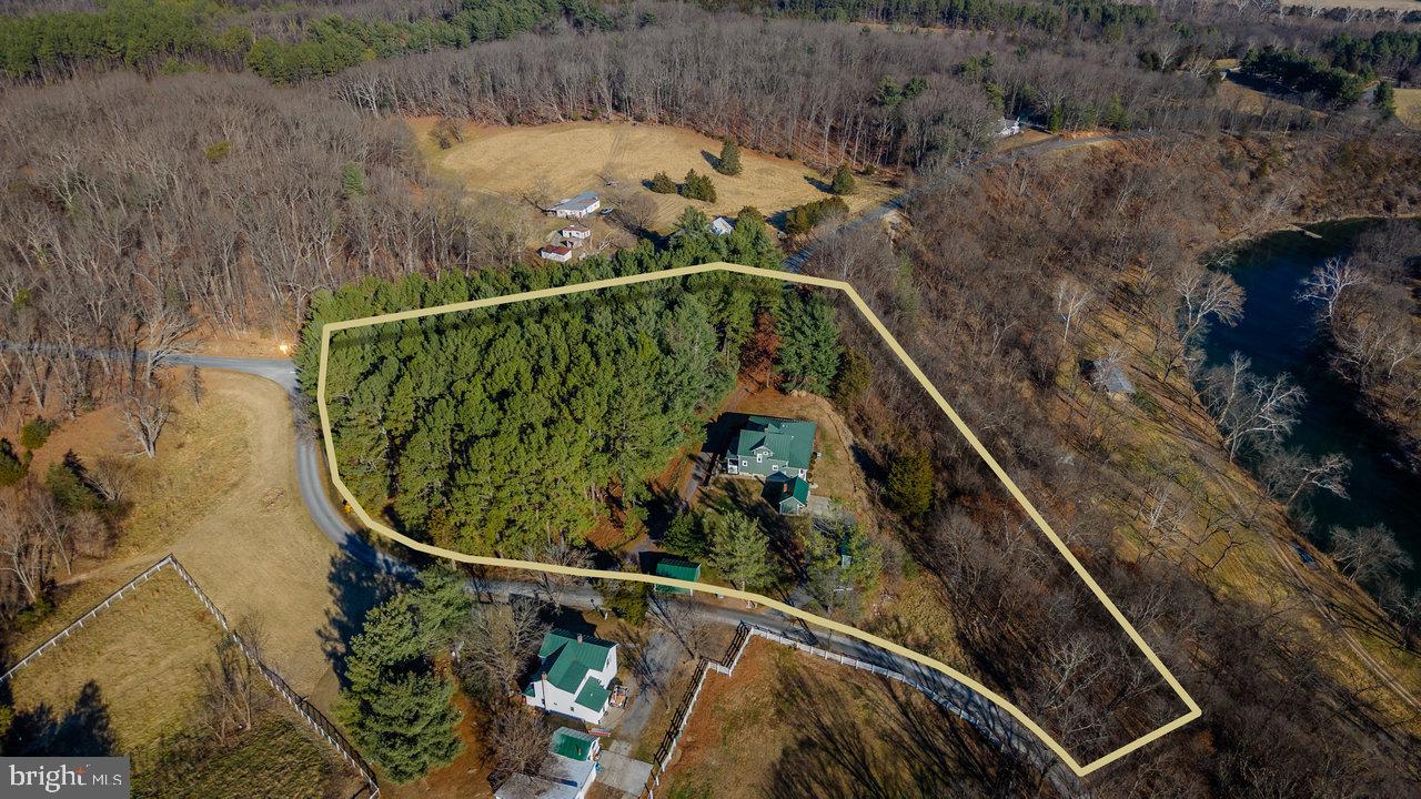 79 GUNN LN, WOODSTOCK, Virginia 22664, 4 Bedrooms Bedrooms, 6 Rooms Rooms,2 BathroomsBathrooms,Residential,For sale,79 GUNN LN,VASH2013220 MLS # VASH2013220 79 GUNN LN, WOODSTOCK, Virginia 22664, 4 Bedrooms Bedrooms, 6 Rooms Rooms,2 BathroomsBathrooms,Residential,For sale,79 GUNN LN,VASH2013220 MLS # VASH2013220