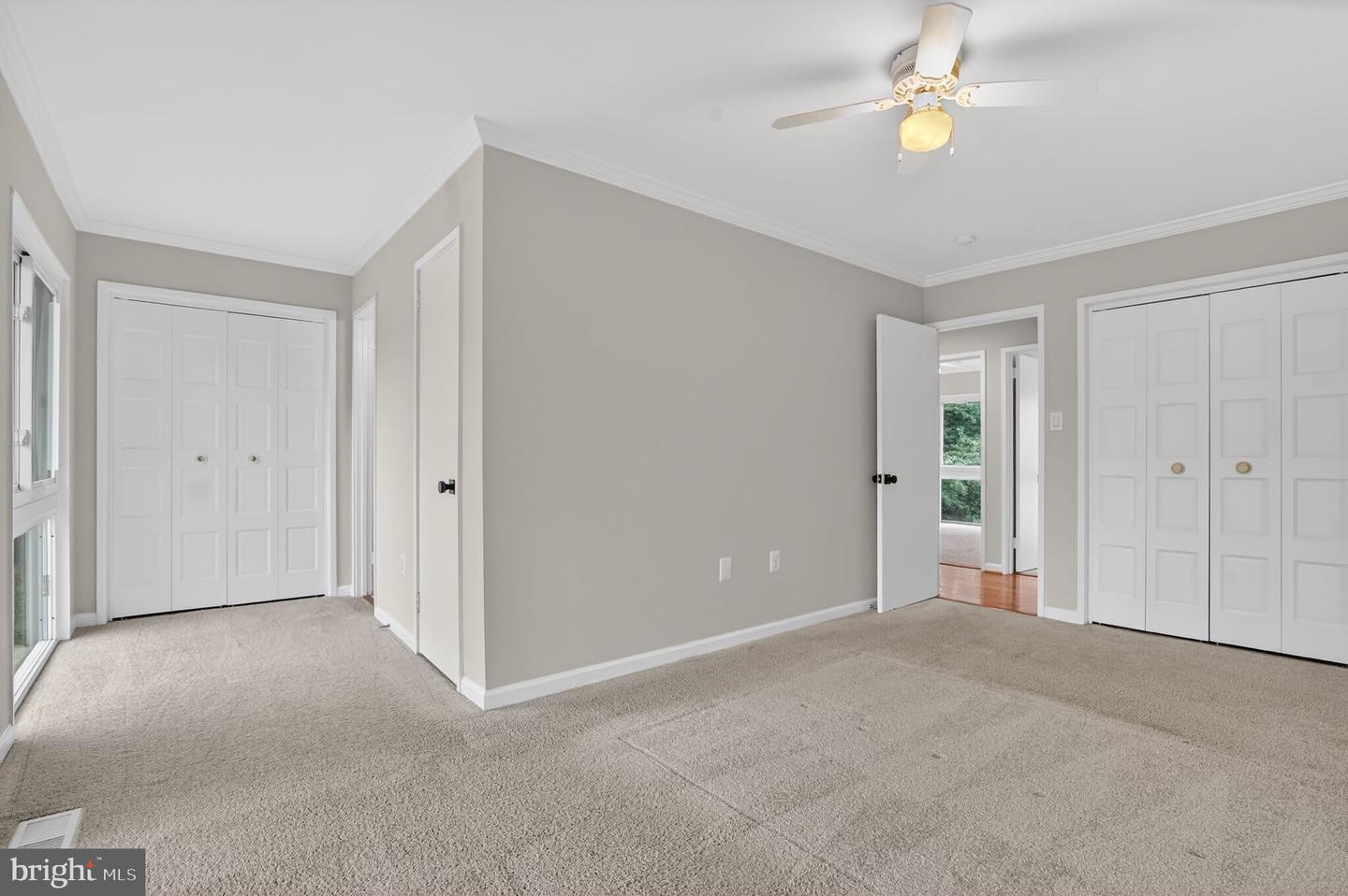 3052 SUGAR LN, VIENNA, Virginia 22181, 4 Bedrooms Bedrooms, ,3 BathroomsBathrooms,Residential,For sale,3052 SUGAR LN,VAFX2282804 MLS # VAFX2282804 3052 SUGAR LN, VIENNA, Virginia 22181, 4 Bedrooms Bedrooms, ,3 BathroomsBathrooms,Residential,For sale,3052 SUGAR LN,VAFX2282804 MLS # VAFX2282804