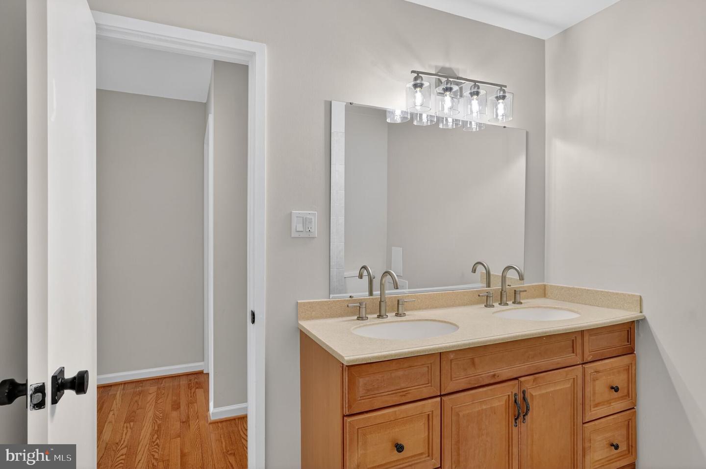 3052 SUGAR LN, VIENNA, Virginia 22181, 4 Bedrooms Bedrooms, ,3 BathroomsBathrooms,Residential,For sale,3052 SUGAR LN,VAFX2282804 MLS # VAFX2282804 3052 SUGAR LN, VIENNA, Virginia 22181, 4 Bedrooms Bedrooms, ,3 BathroomsBathrooms,Residential,For sale,3052 SUGAR LN,VAFX2282804 MLS # VAFX2282804