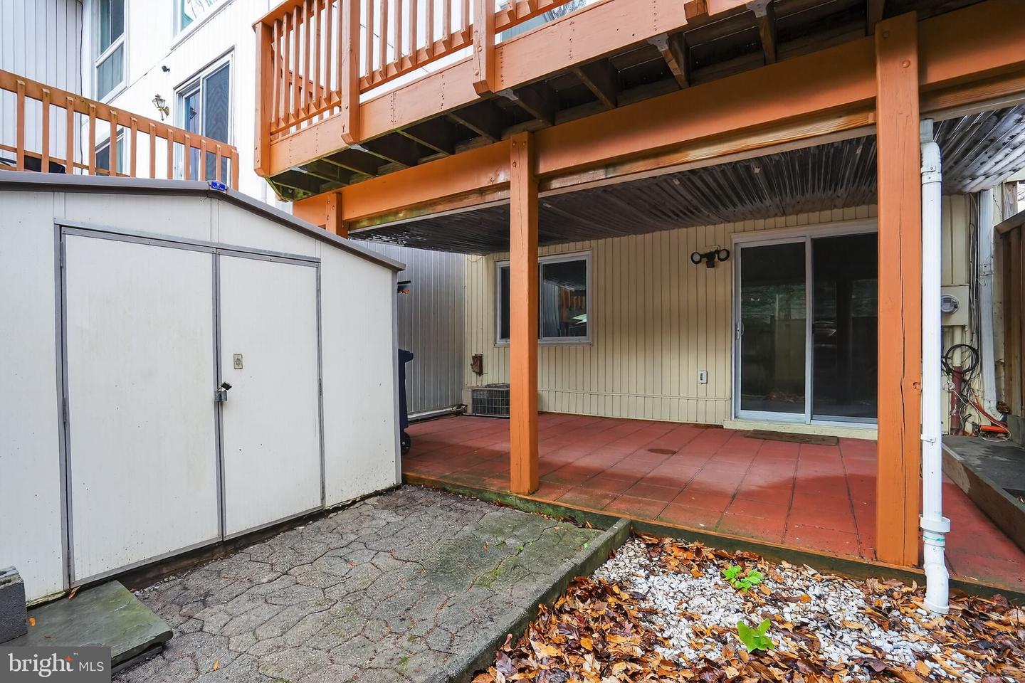 3052 SUGAR LN, VIENNA, Virginia 22181, 4 Bedrooms Bedrooms, ,3 BathroomsBathrooms,Residential,For sale,3052 SUGAR LN,VAFX2282804 MLS # VAFX2282804 3052 SUGAR LN, VIENNA, Virginia 22181, 4 Bedrooms Bedrooms, ,3 BathroomsBathrooms,Residential,For sale,3052 SUGAR LN,VAFX2282804 MLS # VAFX2282804