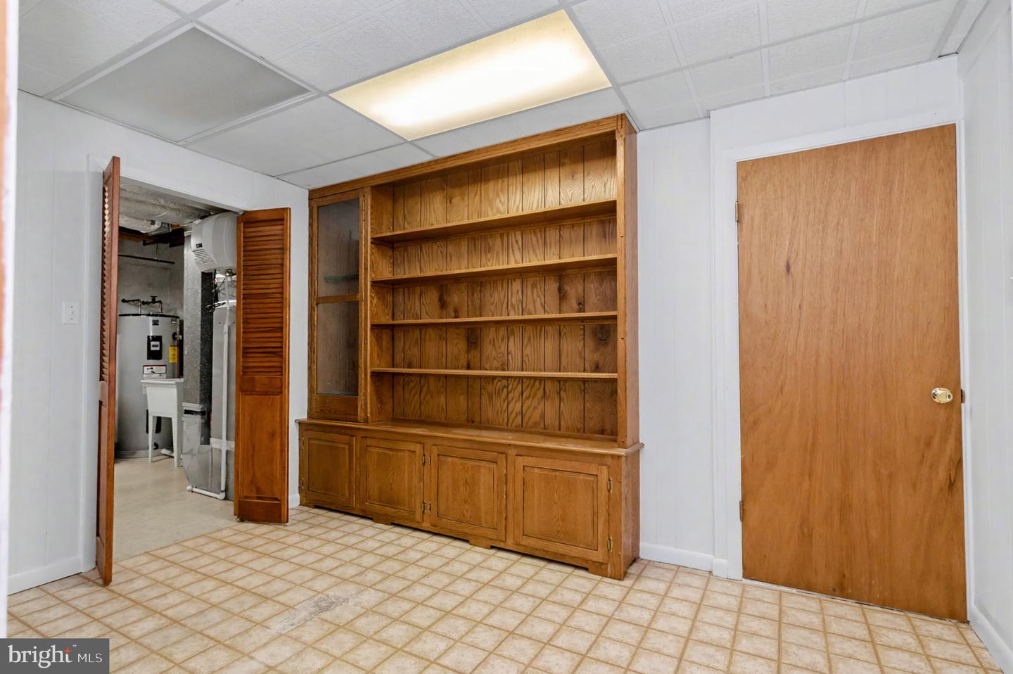 2919 ROSEMARY LN, FALLS CHURCH, Virginia 22042, 3 Bedrooms Bedrooms, ,2 BathroomsBathrooms,Residential,For sale,2919 ROSEMARY LN,VAFX2282808 MLS # VAFX2282808