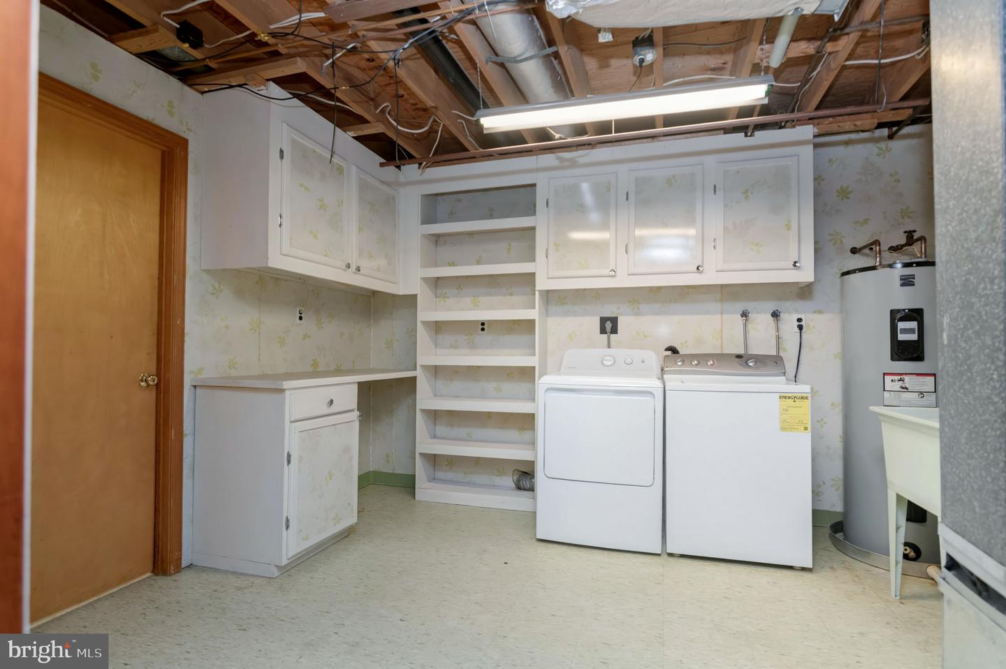 2919 ROSEMARY LN, FALLS CHURCH, Virginia 22042, 3 Bedrooms Bedrooms, ,2 BathroomsBathrooms,Residential,For sale,2919 ROSEMARY LN,VAFX2282808 MLS # VAFX2282808