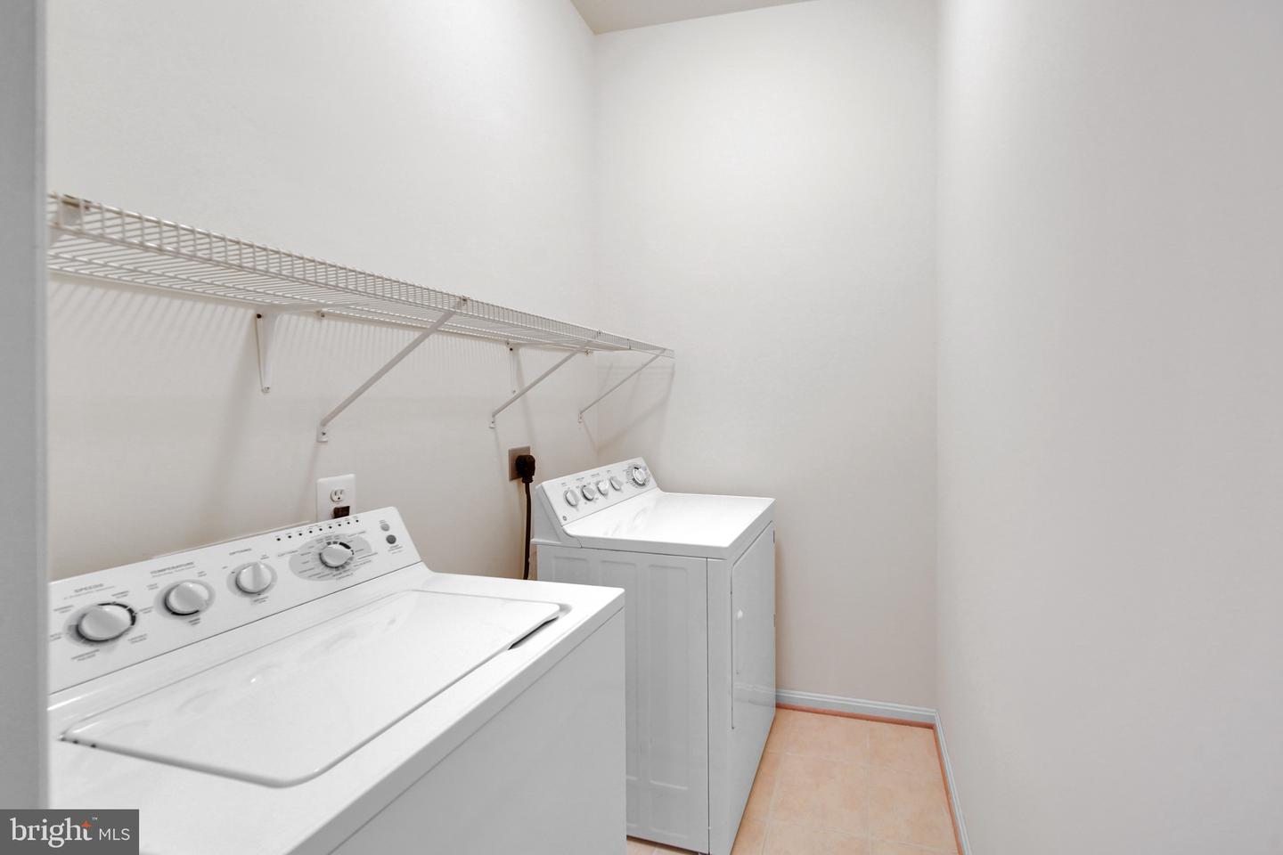 828 LINFIELD TER NE, LEESBURG, Virginia 20176, 4 Bedrooms Bedrooms, ,3 BathroomsBathrooms,Residential,For sale,828 LINFIELD TER NE,VALO2112522 MLS # VALO2112522