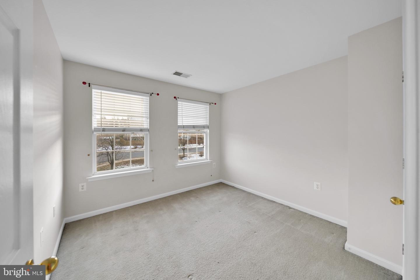 828 LINFIELD TER NE, LEESBURG, Virginia 20176, 4 Bedrooms Bedrooms, ,3 BathroomsBathrooms,Residential,For sale,828 LINFIELD TER NE,VALO2112522 MLS # VALO2112522