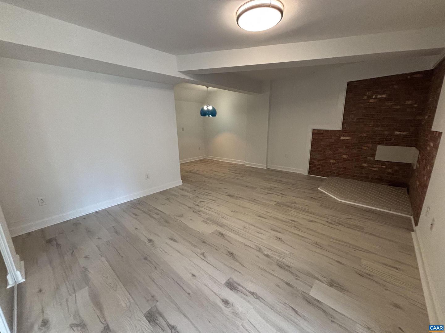 988 SALISBURY SQ, CHARLOTTESVILLE, Virginia 22901, 3 Bedrooms Bedrooms, ,3 BathroomsBathrooms,Residential,For sale,988 SALISBURY SQ,671928 MLS # 671928