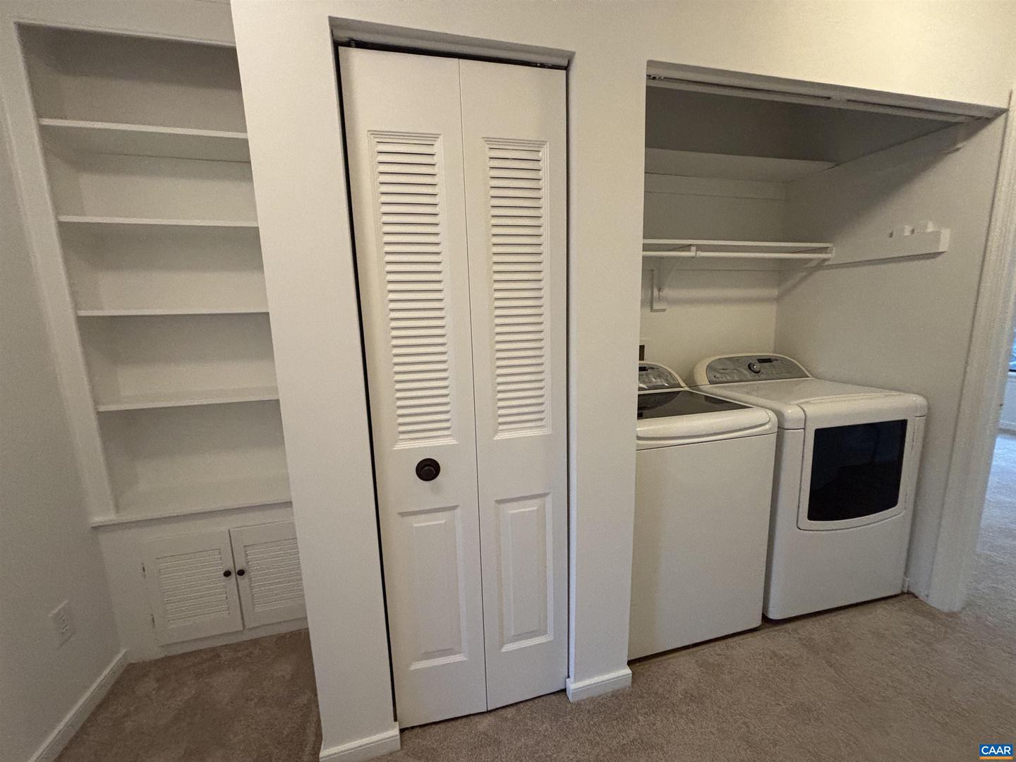 988 SALISBURY SQ, CHARLOTTESVILLE, Virginia 22901, 3 Bedrooms Bedrooms, ,3 BathroomsBathrooms,Residential,For sale,988 SALISBURY SQ,671928 MLS # 671928