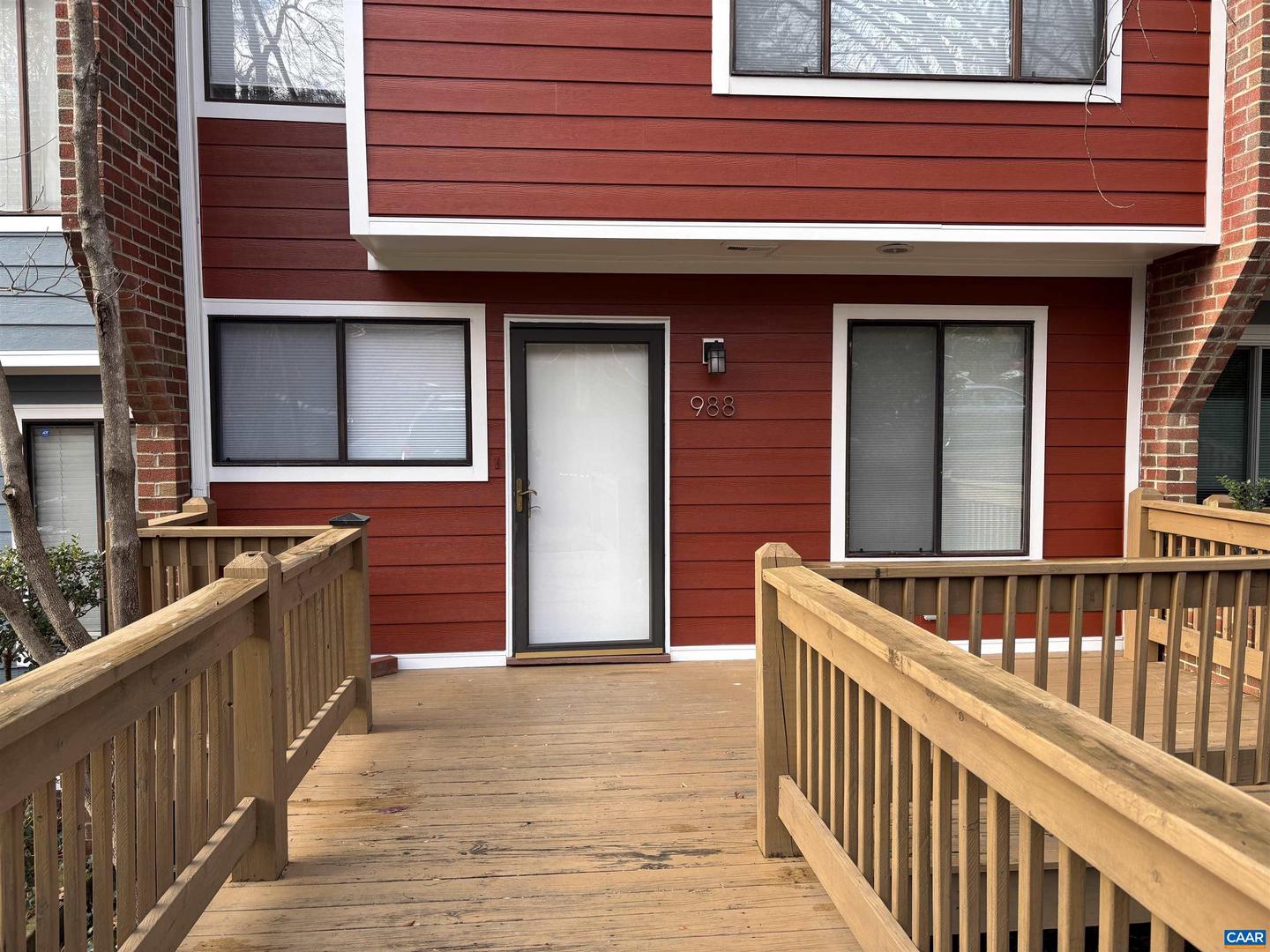 988 SALISBURY SQ, CHARLOTTESVILLE, Virginia 22901, 3 Bedrooms Bedrooms, ,3 BathroomsBathrooms,Residential,For sale,988 SALISBURY SQ,671928 MLS # 671928