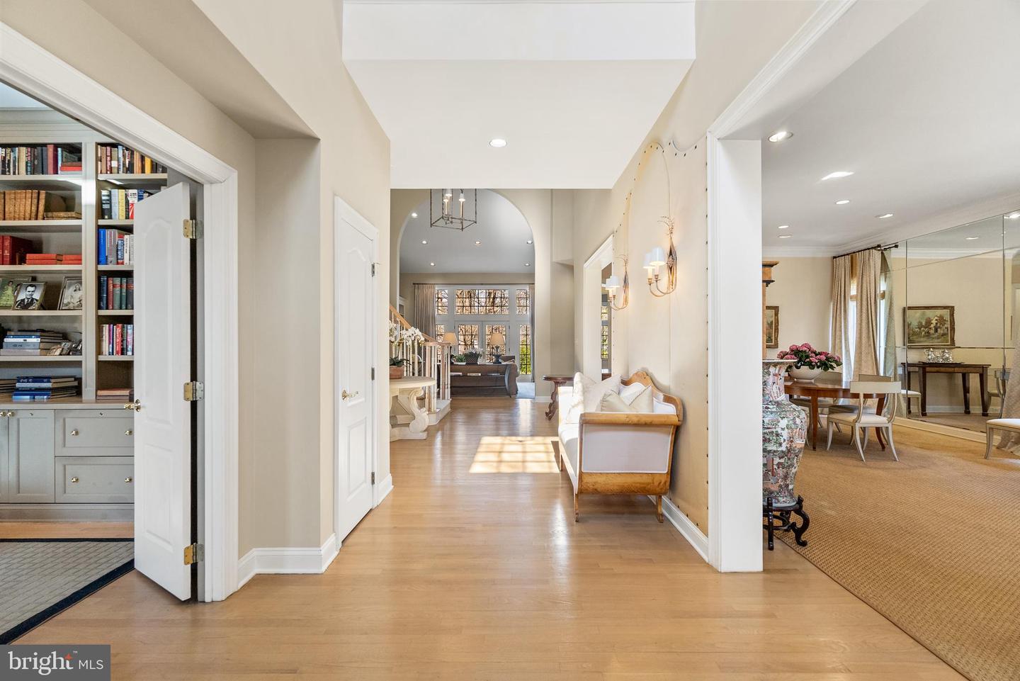 7440 OLD MAPLE SQ, MCLEAN, Virginia 22102, 5 Bedrooms Bedrooms, ,4 BathroomsBathrooms,Residential,For sale,7440 OLD MAPLE SQ,VAFX2282872 MLS # VAFX2282872