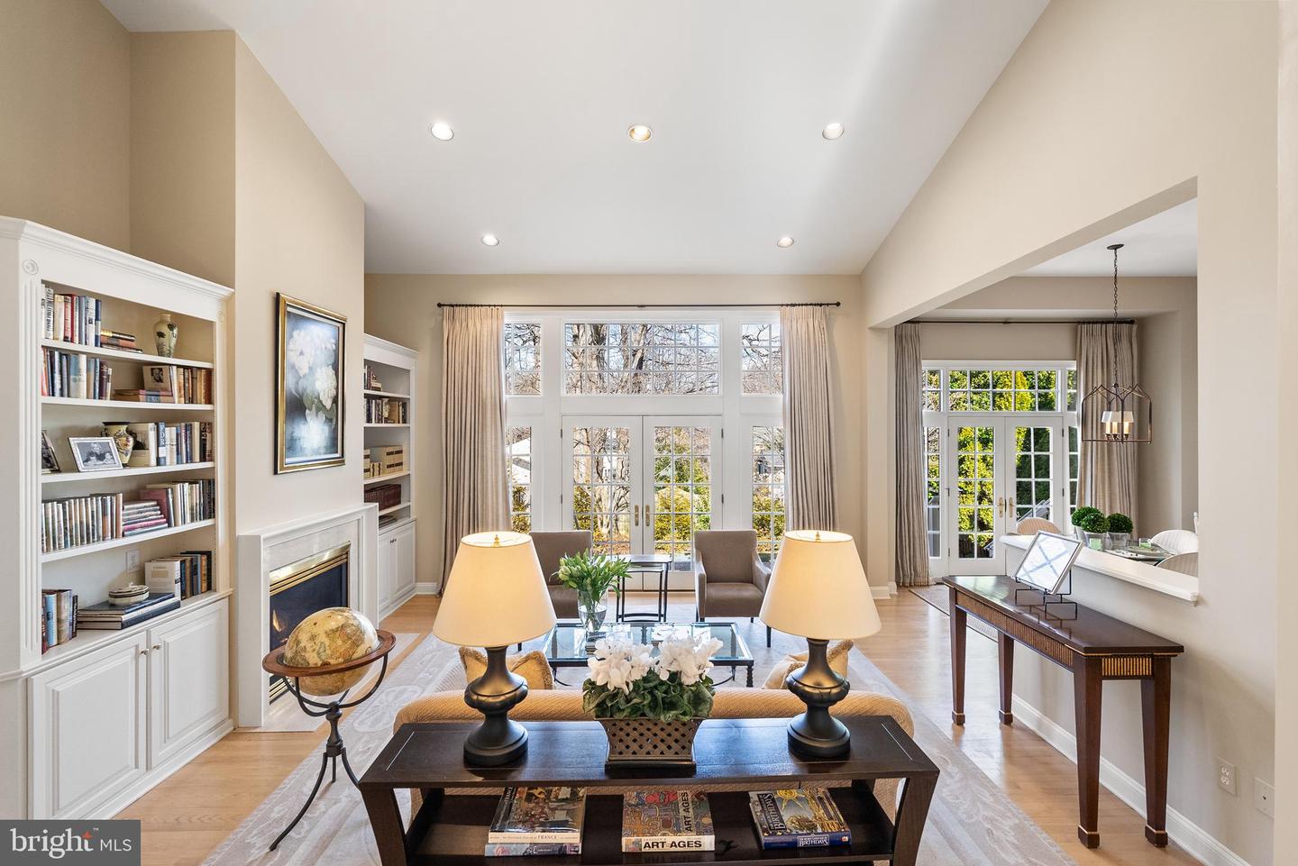 7440 OLD MAPLE SQ, MCLEAN, Virginia 22102, 5 Bedrooms Bedrooms, ,4 BathroomsBathrooms,Residential,For sale,7440 OLD MAPLE SQ,VAFX2282872 MLS # VAFX2282872