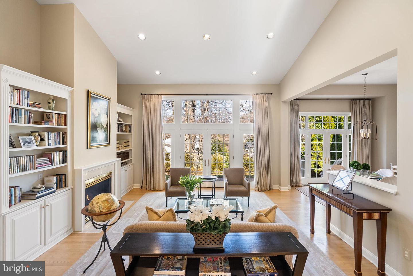 7440 OLD MAPLE SQ, MCLEAN, Virginia 22102, 5 Bedrooms Bedrooms, ,4 BathroomsBathrooms,Residential,For sale,7440 OLD MAPLE SQ,VAFX2282872 MLS # VAFX2282872