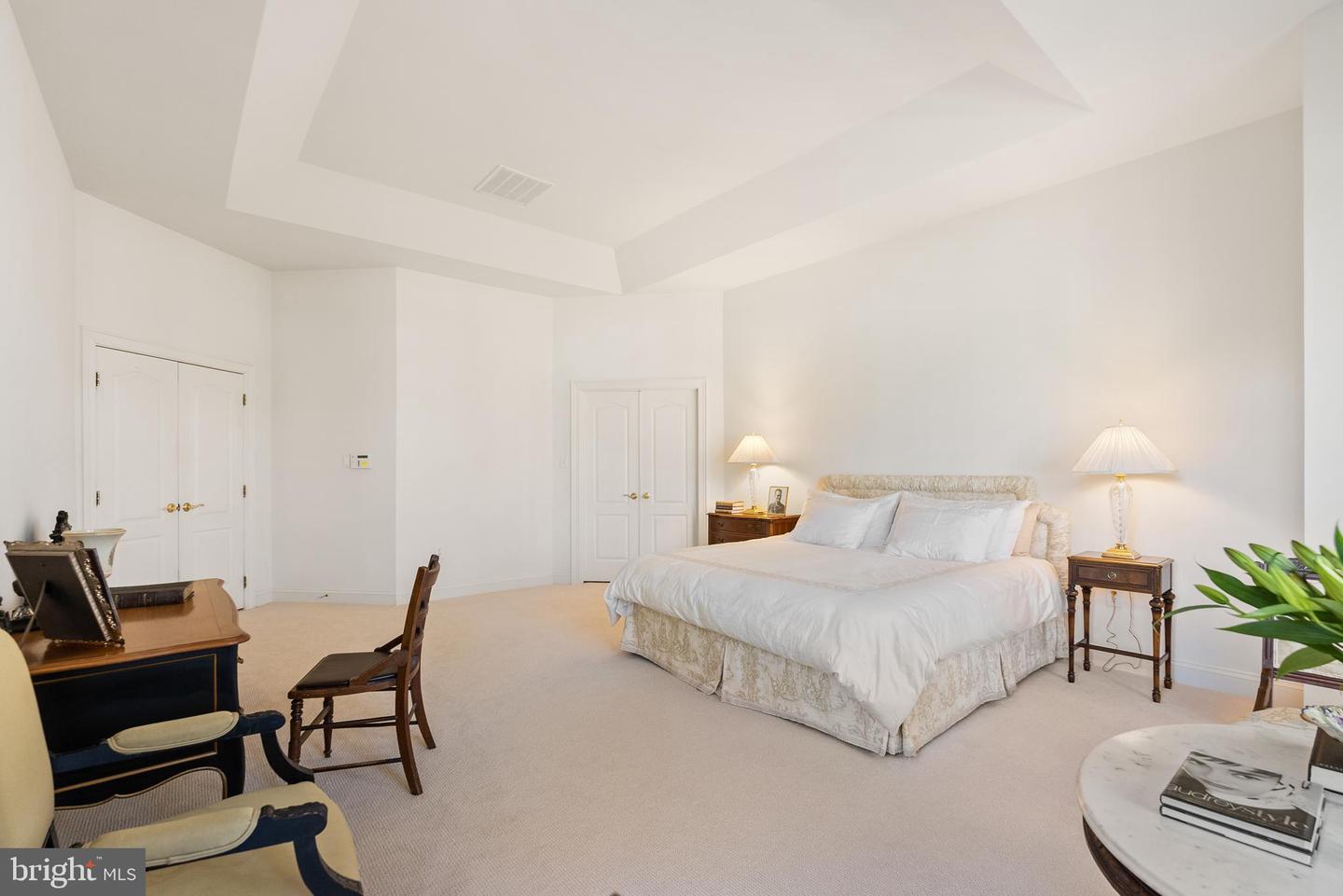 7440 OLD MAPLE SQ, MCLEAN, Virginia 22102, 5 Bedrooms Bedrooms, ,4 BathroomsBathrooms,Residential,For sale,7440 OLD MAPLE SQ,VAFX2282872 MLS # VAFX2282872